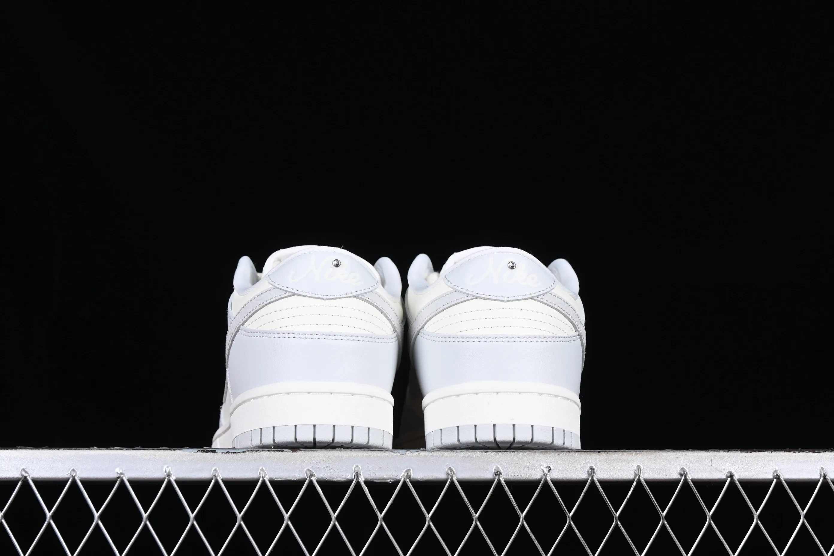 All categories Nk SB Dunk series Nk SB Dunk Low low-top sneakers Nk Dunk Low "Needlework" embossed gray SB low-top sports and leisure sneakers FJ4553-133